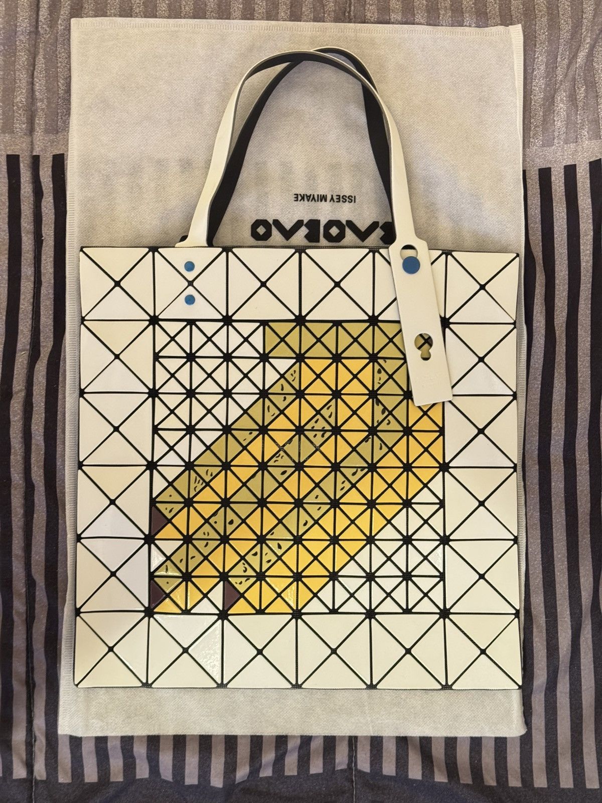 Issey Miyake Bao Bao ISSEY MIYAKE BAO BAO - FRUITS (BANANA) Size ONE SIZE - 1 Thumbnail