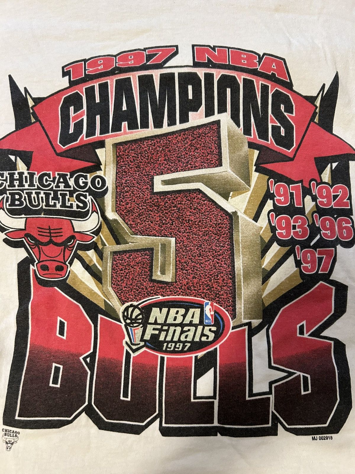 Other 1997 Bulls NBA Vintage Tee Size US XL / EU 56 / 4 - 2 Thumbnail