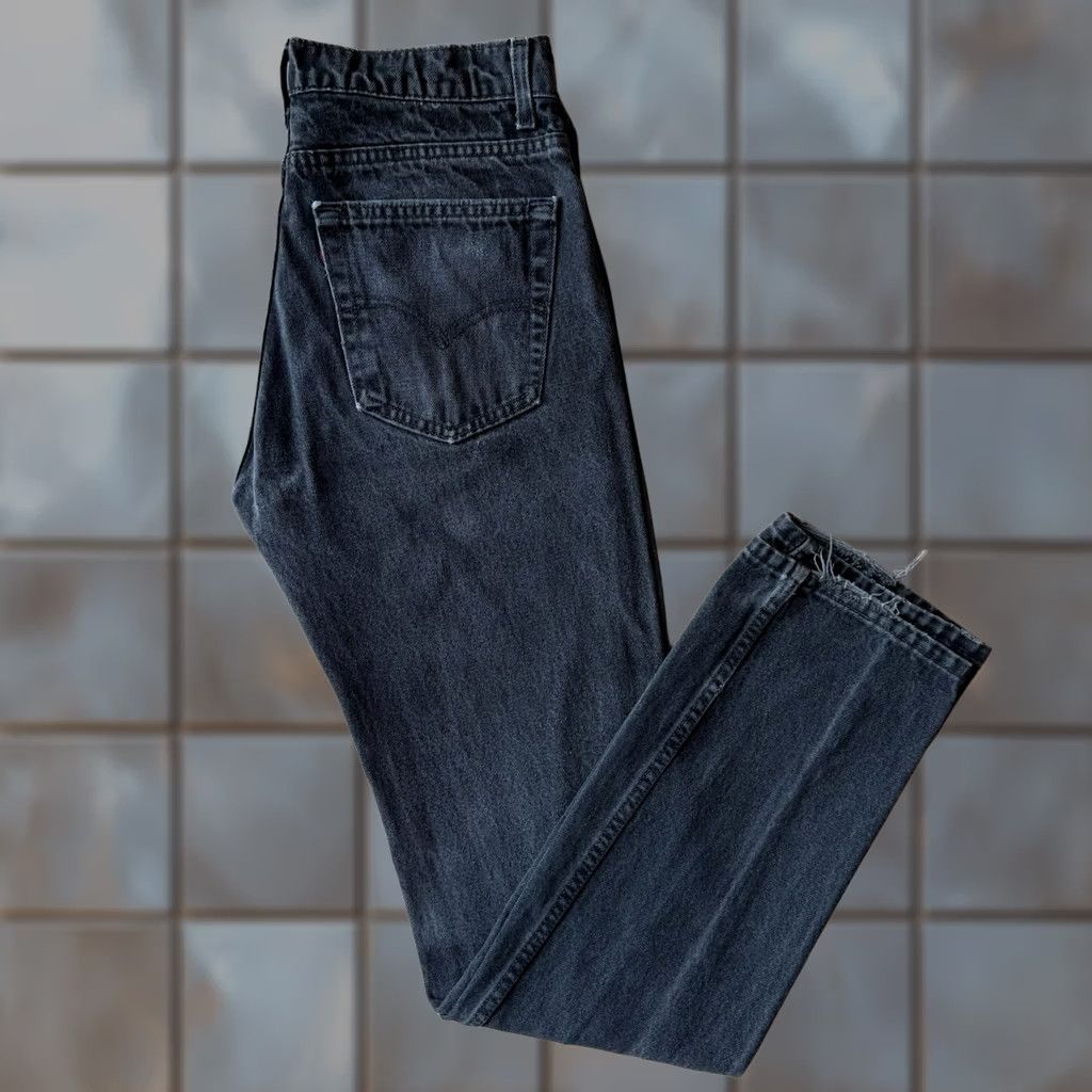 Levi's VINTAGE Levis 505 Jeans 32 Black 90s Workwear Light Wash Straight Leg Zip Fly Mens Jeans Size US 32 / EU 48 - 1 Thumbnail