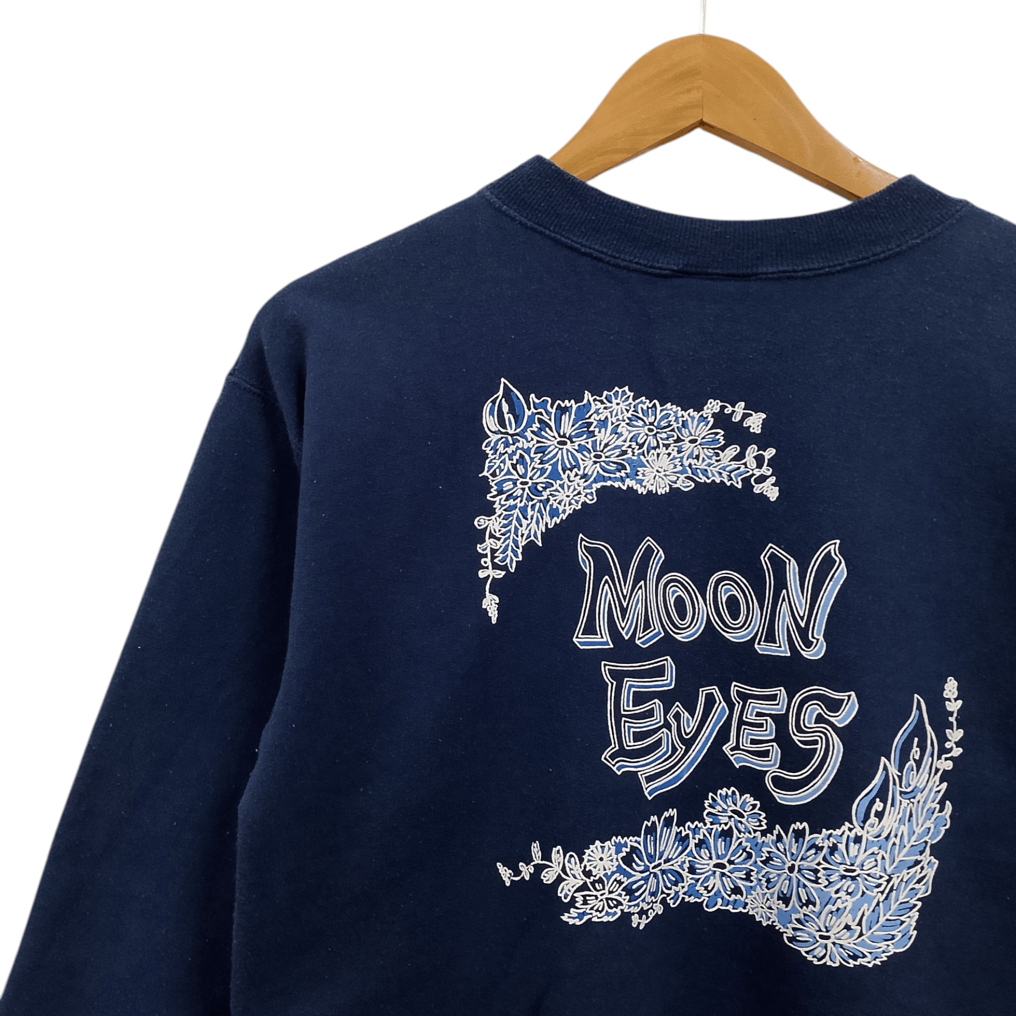 Japanese Brand Vintage Moon Eyes Graphic Sweatshirt Size US S / EU 44-46 / 1 - 5 Thumbnail