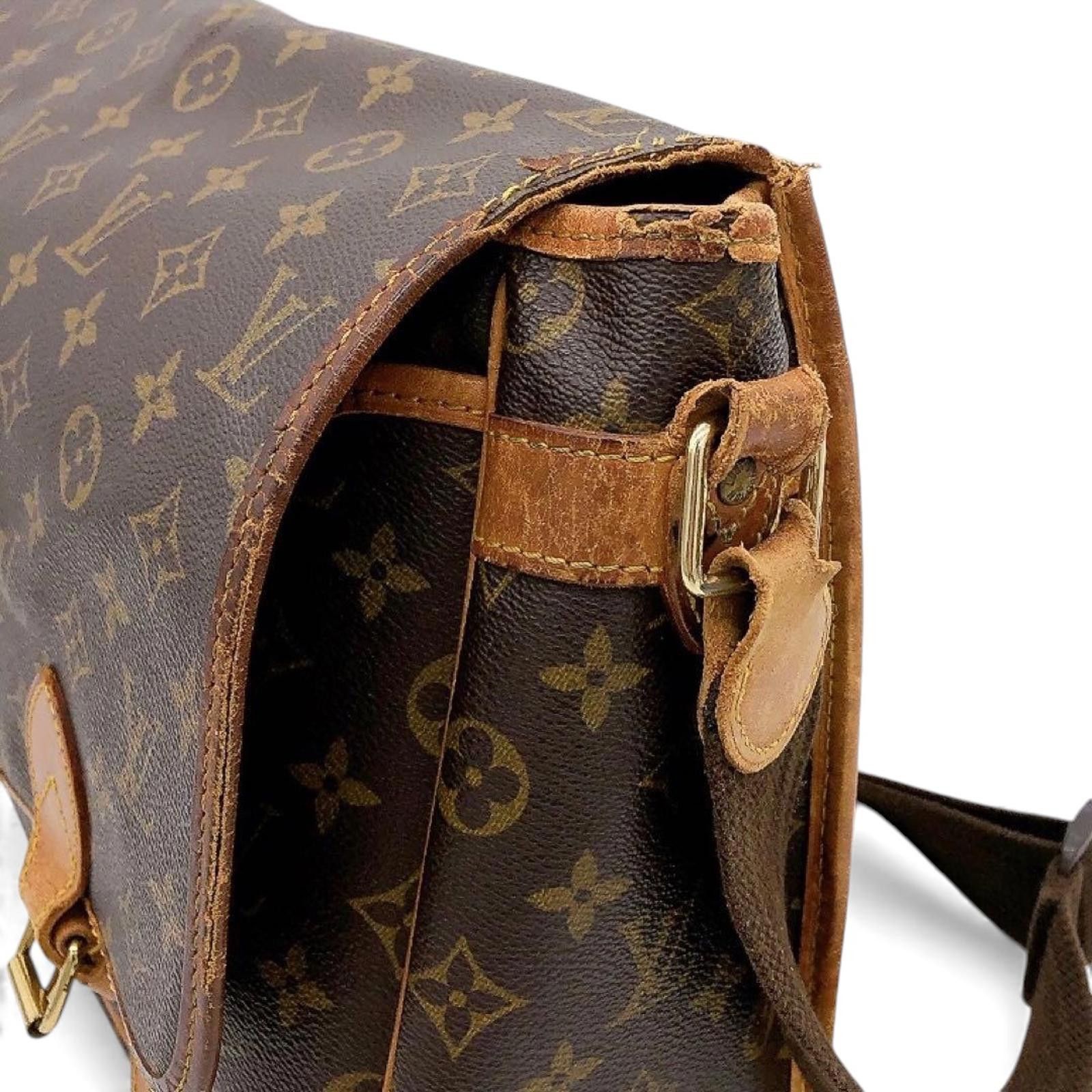 Louis Vuitton Louis Vuitton - Monogram Canvas Men's Shoulder Bag Size ONE SIZE - 9 Thumbnail