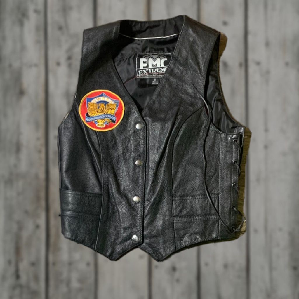 Vintage VINTAGE FMC Extreme Womens Leather Vest Motorcycle Club Gold Size Small Size S / US 4 / IT 40 - 1 Thumbnail