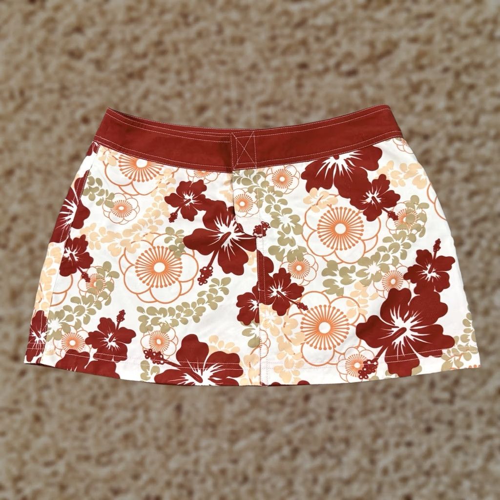Vintage Miken Floral Print Swim Cover-up Two-Sides Skirt Juniors Fits Size Waist 32" Red Size 42" / US 20 - 1 Thumbnail