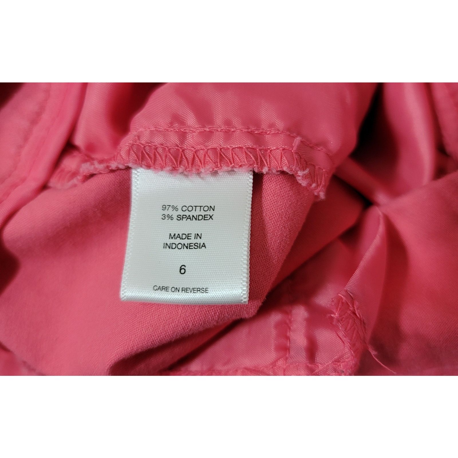 Other New York & Co. Pink Chino Women's Short 6 Flat Front Stretch Size 28" / US 6 / IT 42 - 4 Thumbnail