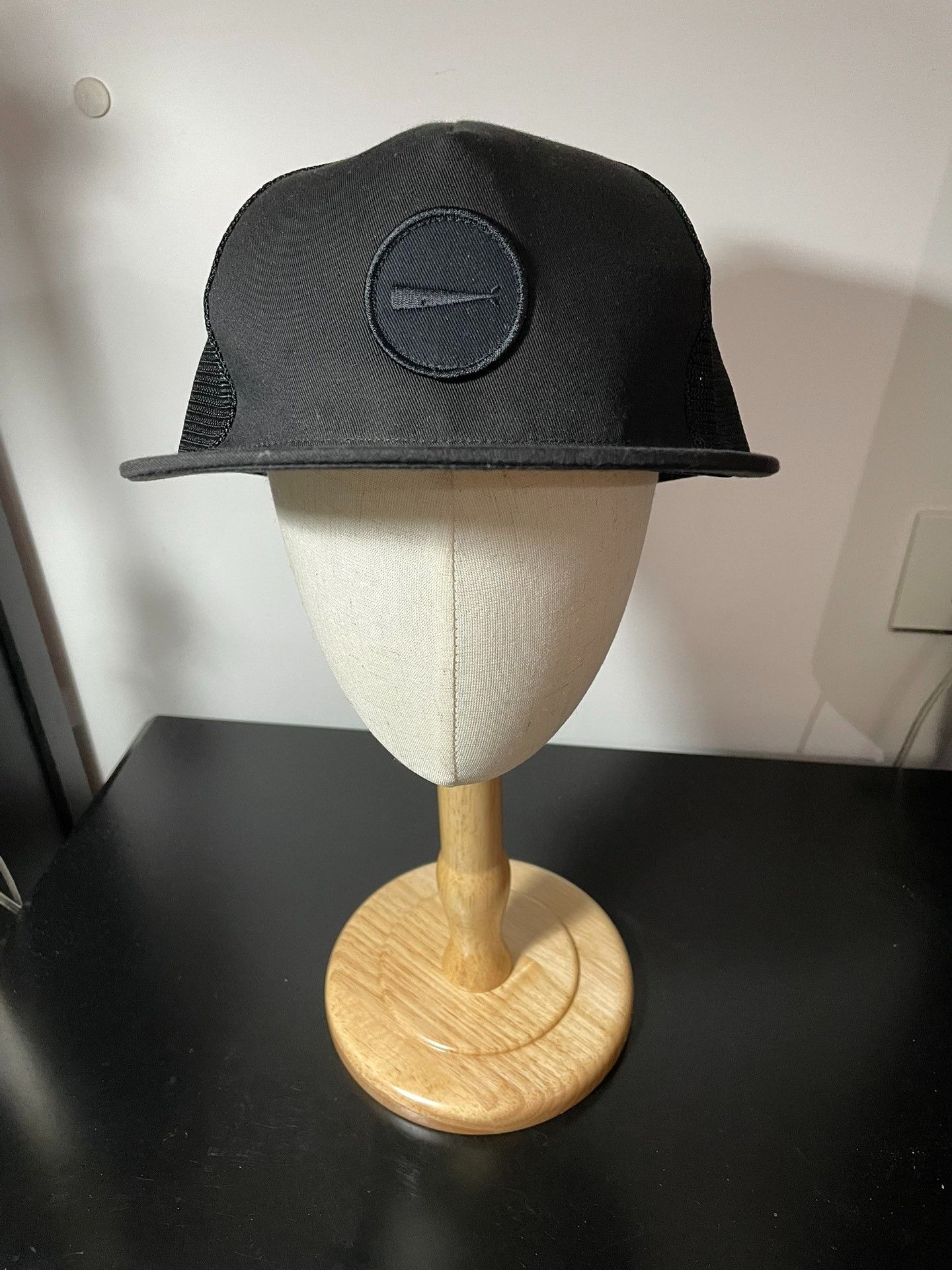 Descendant Descendant Little Whale Black Flat Brim Cap Size ONE SIZE - 1 Thumbnail