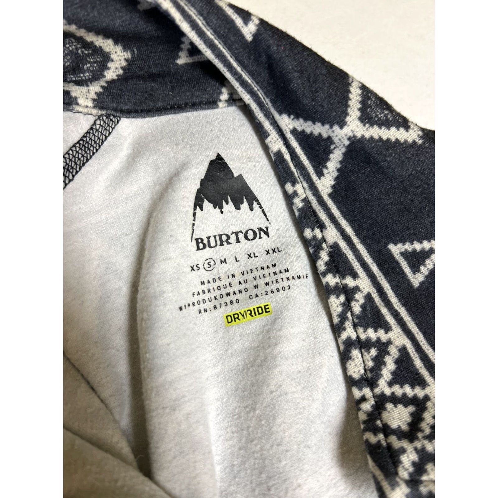 Burton BURTON Sweatshirt Pullover 1/4 Zip Long Sleeve Women's S Gray Southwestern Print Dryride Small Theme Southwestern Activewear Size S / US 4 / IT 40 - 5 Thumbnail