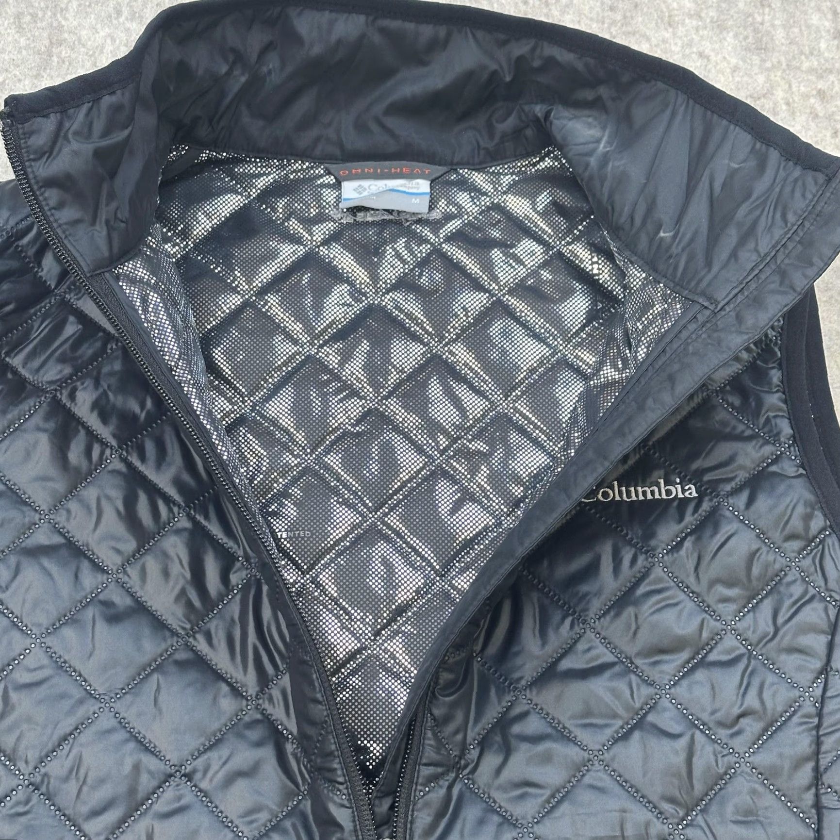 Vintage Columbia Vest Womens Medium Black Omni-Heat Quilted Insulated Full Zip Pockets Size M / US 6-8 / IT 42-44 - 4 Thumbnail