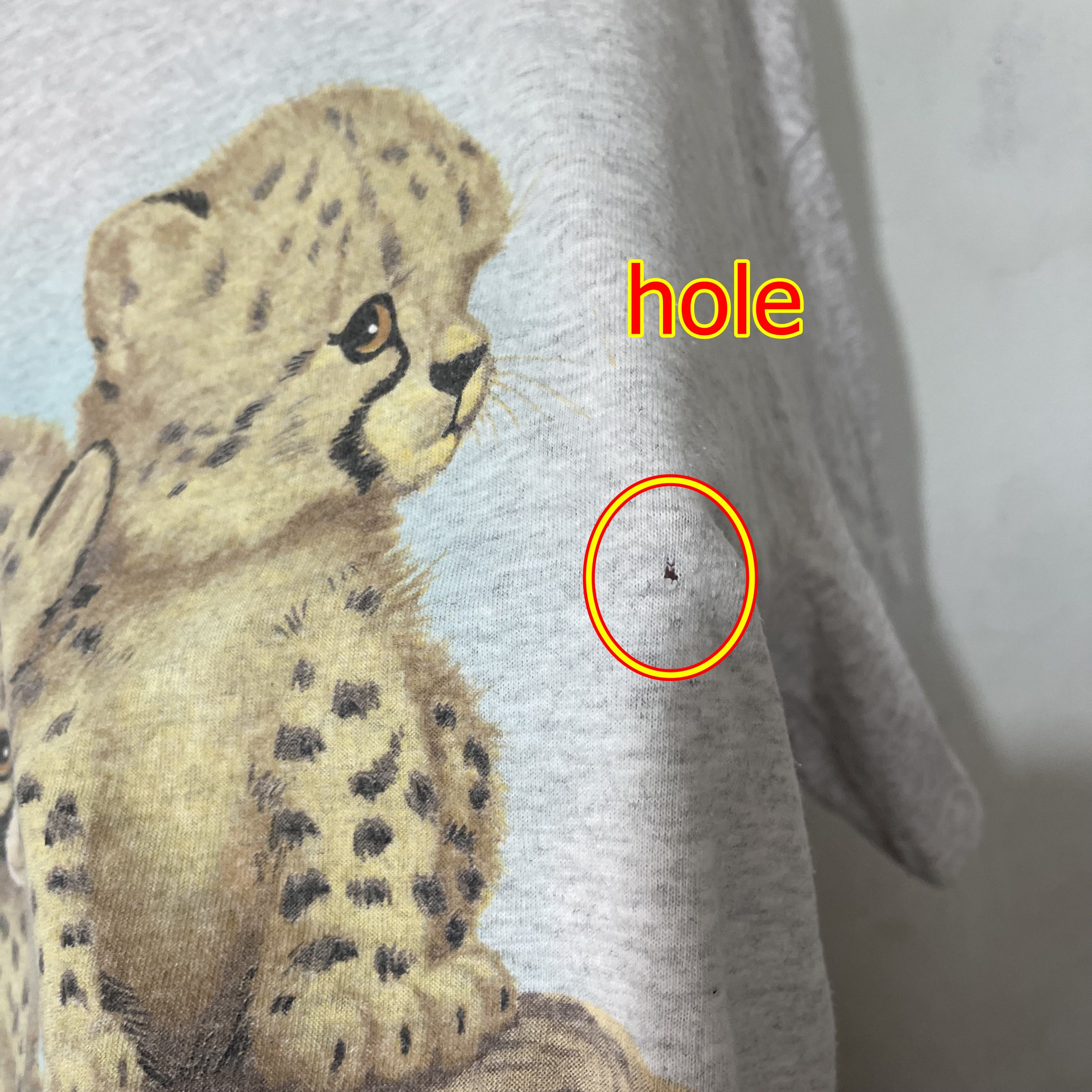 Vintage Vintage 90s Cheetah Cubs T-Shirt Size US XXL / EU 58 / 5 - 7 Thumbnail