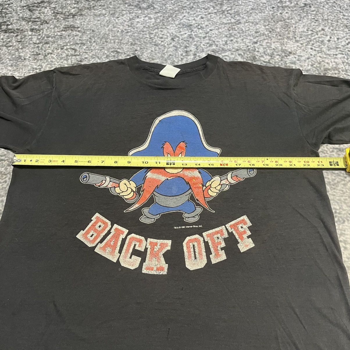 Vintage Vintage 90s Yosemite Sam Looney Tunes T Shirt Black Size XL Size US XL / EU 56 / 4 - 11 Thumbnail