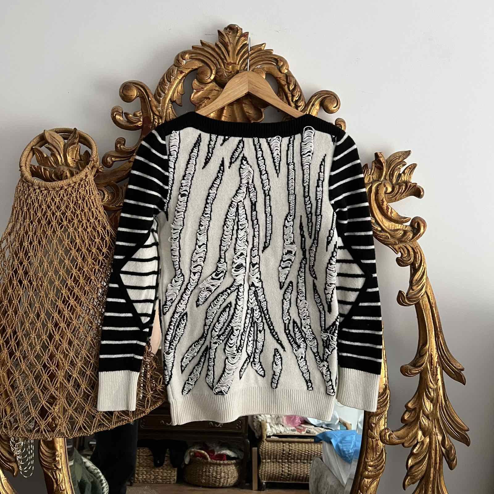 Alexander McQueen ALEXANDER MCQUEEN Sweater pour Femme Sz S Size S / US 4 / IT 40 - 2 Thumbnail
