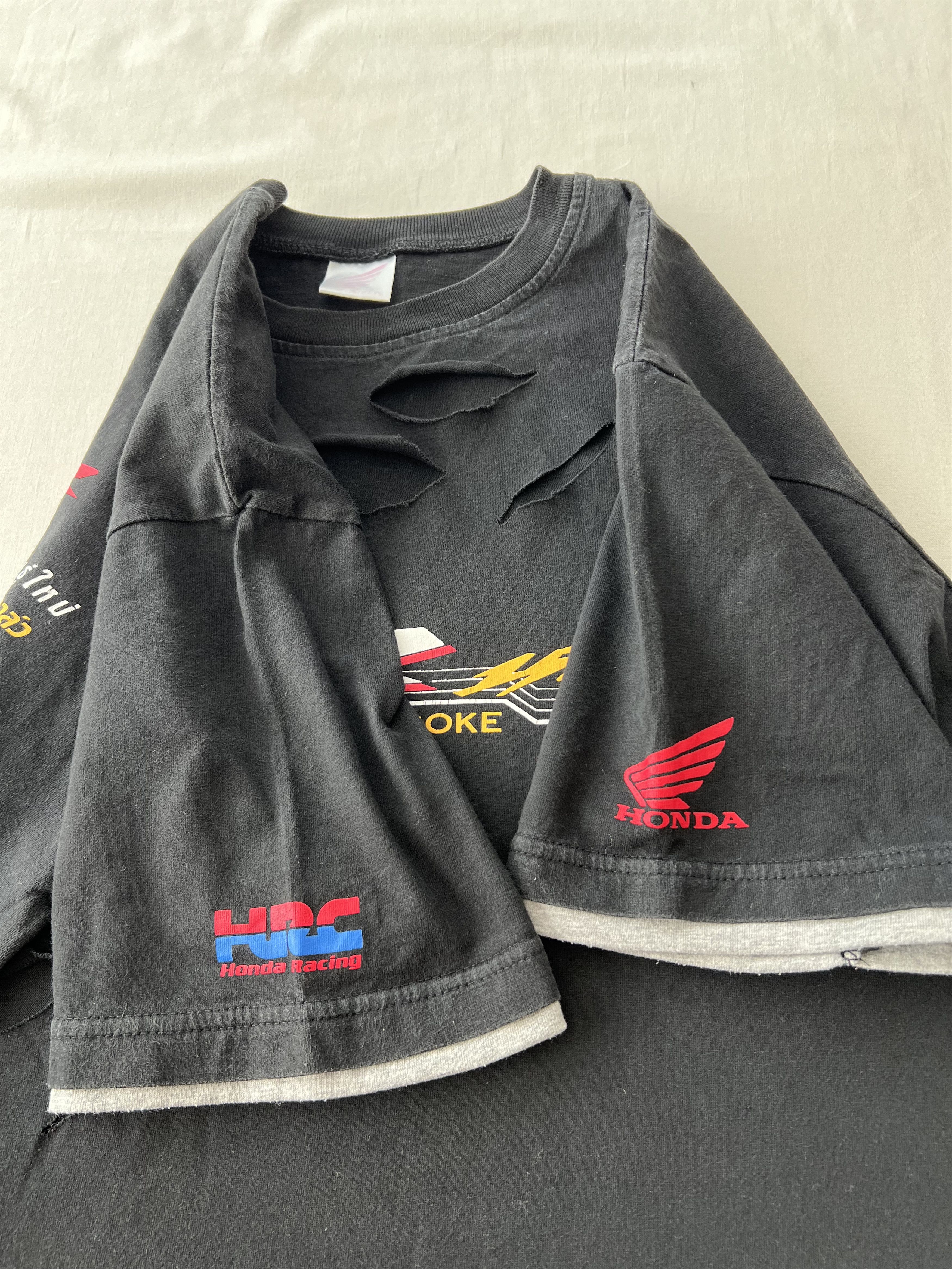 Honda Vintage 2000s Honda CBR 150 R Moto Bike Racing Promo T-shirt Size US L / EU 52-54 / 3 - 9 Thumbnail