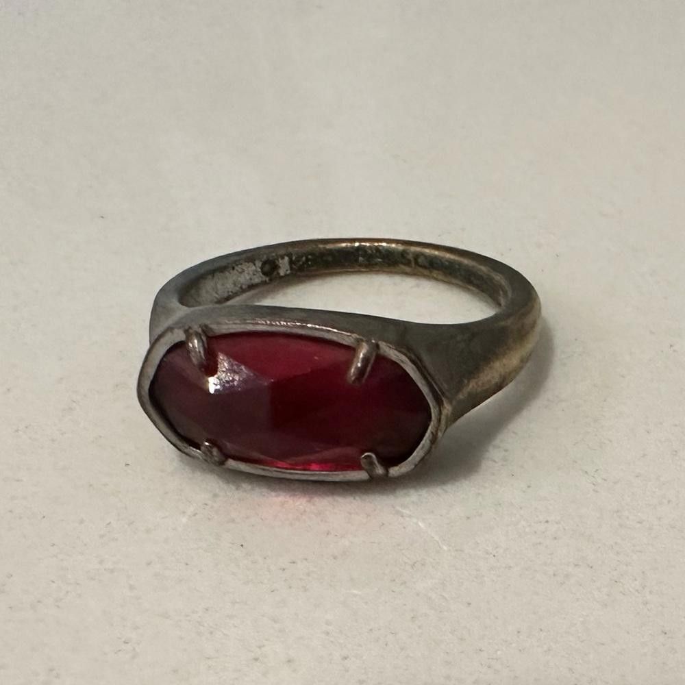 Kendra Scott Kendra Scott Berry Red Glass Signet Ring Gold Size 8 Size ONE SIZE - 1 Thumbnail