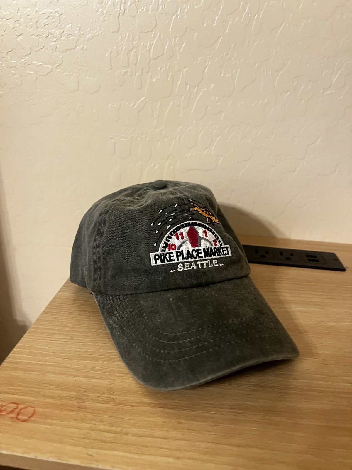 Vintage Pikes Place Market Hat Size ONE SIZE - 1 Thumbnail