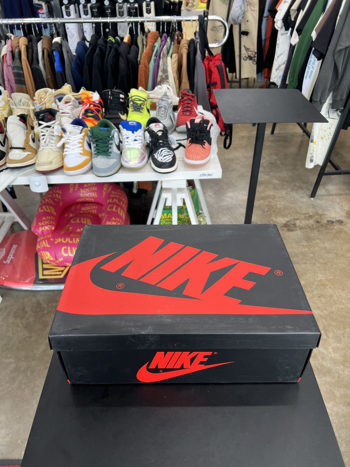 Jordan Brand × Nike Air Jordan 1 Shadow Sz. 11.5 (2018) Size US 11.5 / EU 44-45 - 13 Thumbnail