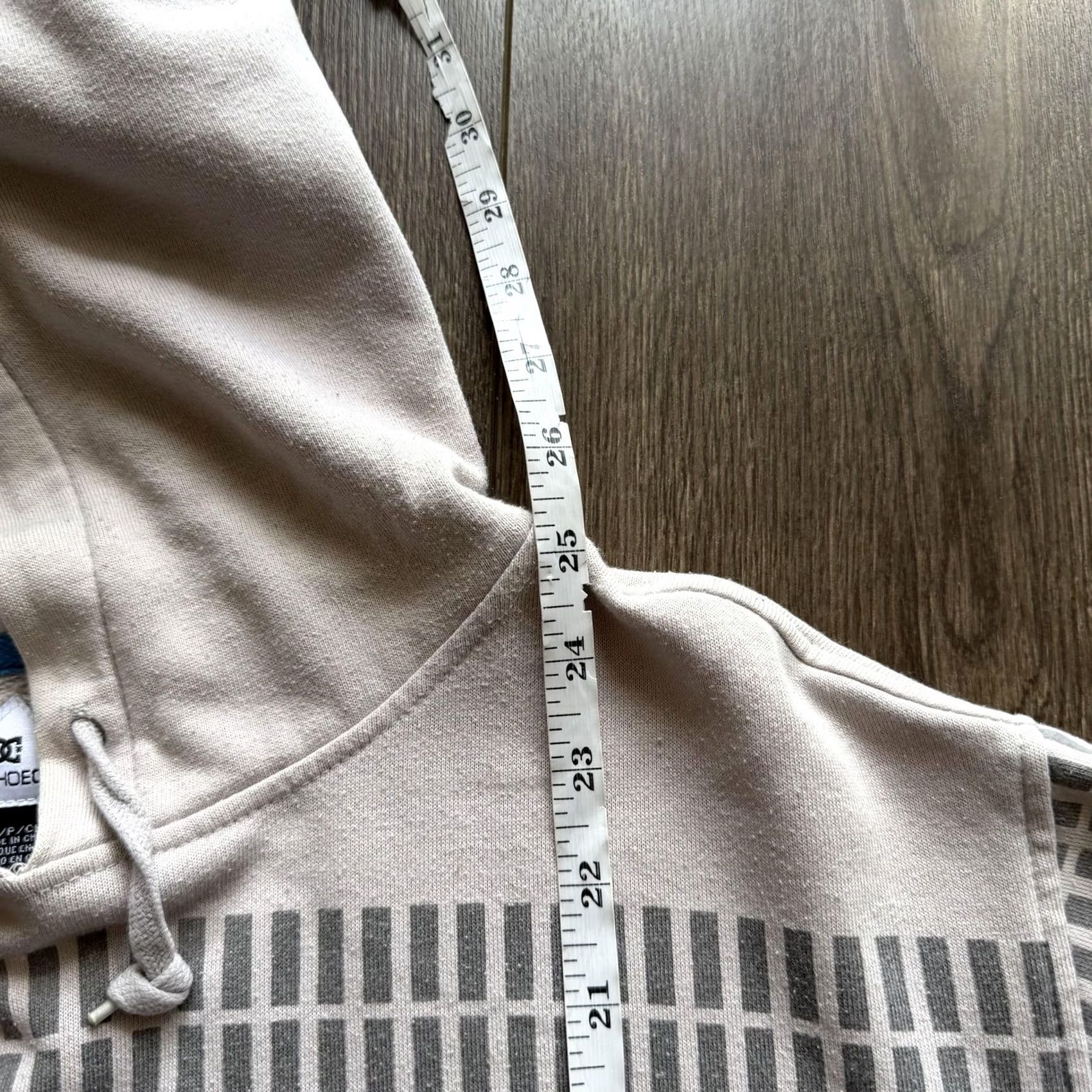 Vintage VINTAGE DC Shoes Hoodie Striped Small Beige Blue Fleece Pullover Sweatshirt Mens S Knit Crew Neck Hooded Pockets Sweatshirt Size US S / EU 44-46 / 1 - 8 Thumbnail