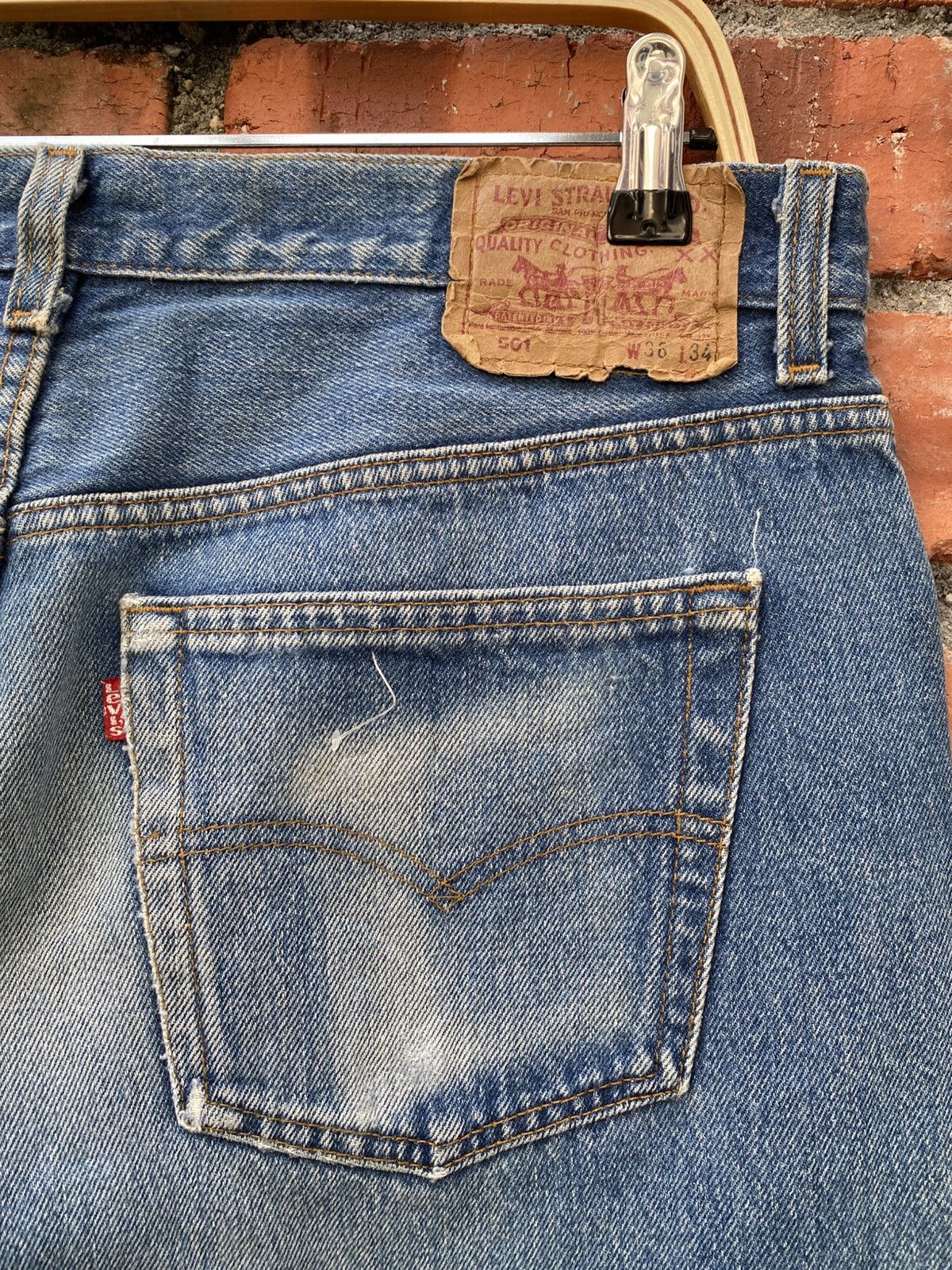 Levi's × Levi's Vintage Clothing × Vintage W35x33.5 Vintage levi's 501 made in USA faded Size US 35 - 5 Thumbnail