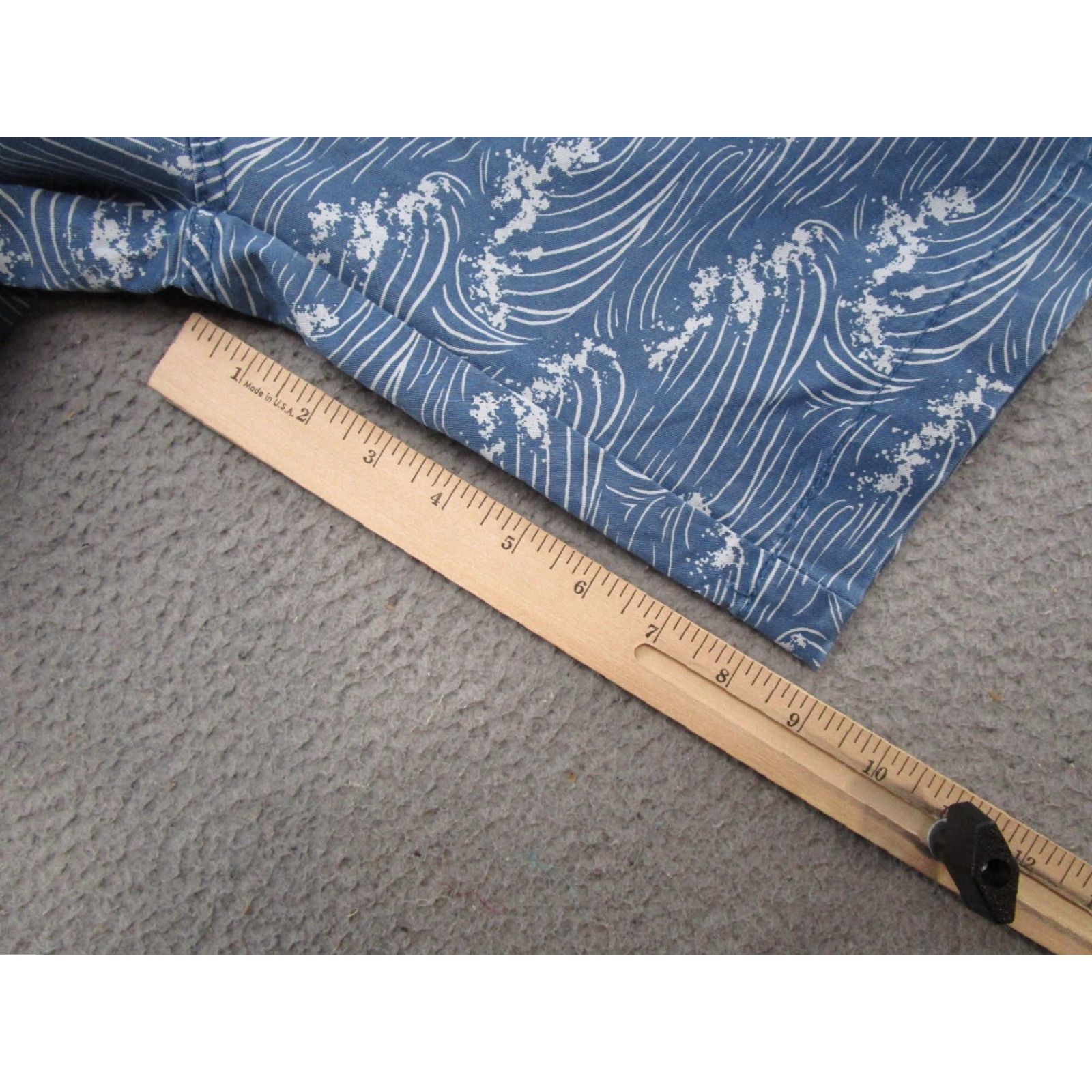 Vintage Aéropostale Men Blue Waves Geometric Chino Outdoors Shorts Beach Size 32 Men Size US 32 / EU 48 - 5 Thumbnail