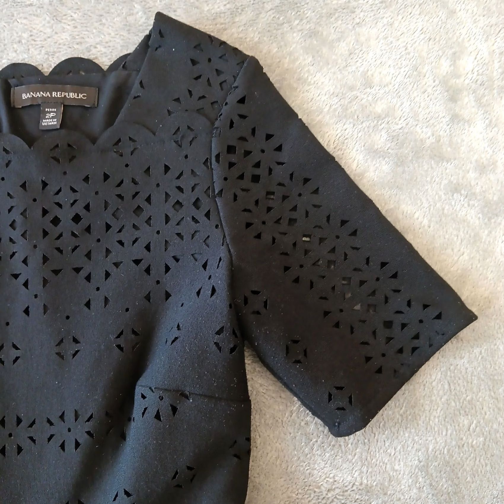 Banana Republic Banana Republic Dress Black Geometric Fit Flare Short Sleeve Size 2P Womens Party/Cocktail Size 26" / US 2 / IT 38 - 3 Thumbnail