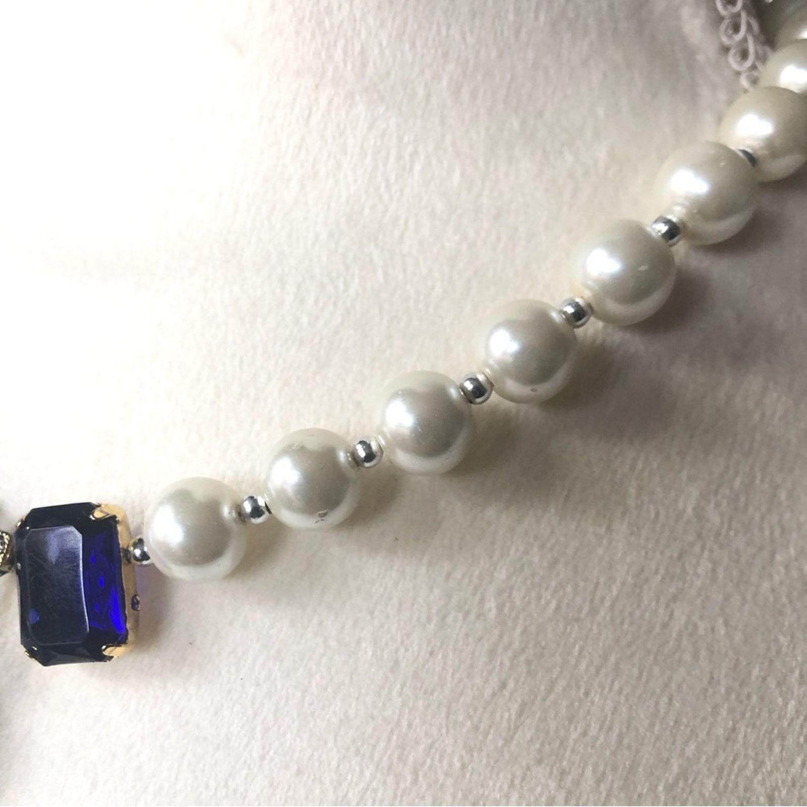 Handmade Handcrafted classy elegant white glass Pearl necklace Size ONE SIZE - 10 Thumbnail