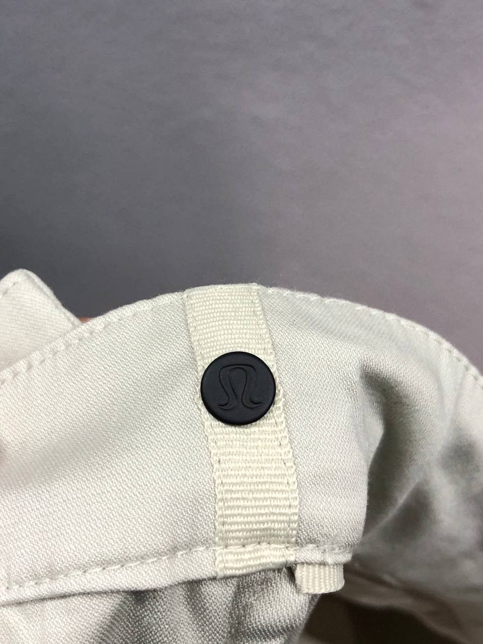 Lululemon Lululemon mens chino pants W 32 Size US 32 / EU 48 - 13 Thumbnail