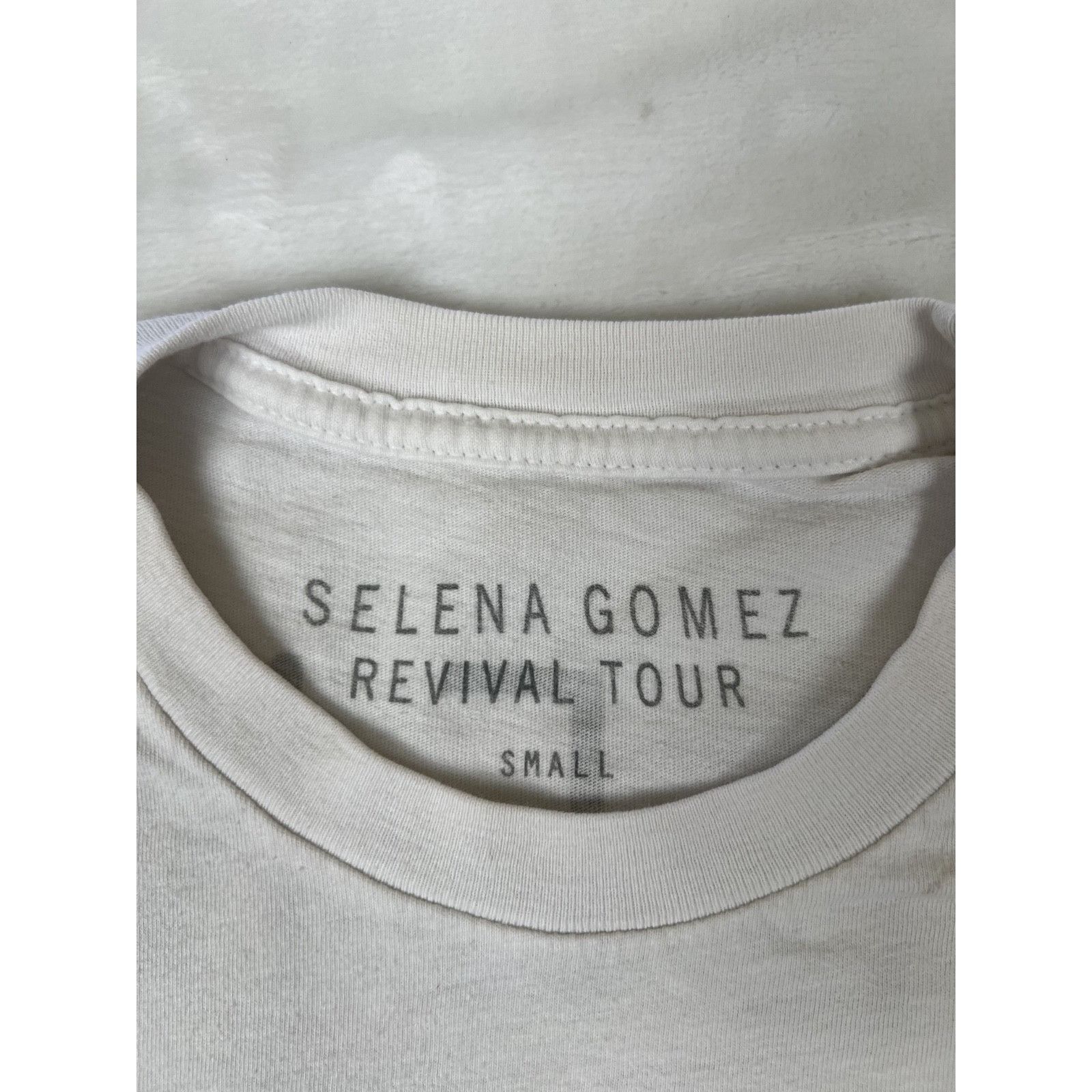 Other Selena Gomez 2016 Revival Tour Concert Shirt Size Small Size S / US 4 / IT 40 - 4 Thumbnail