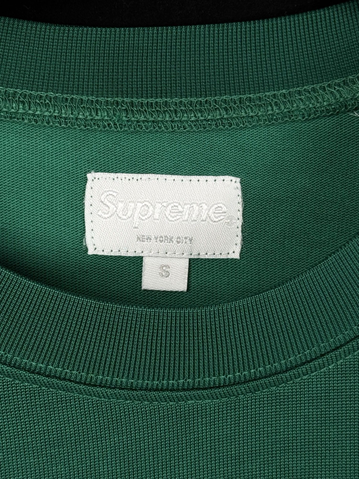 Supreme UNWORN* Supreme XXX Football Top 'KNOWLEDGE REIGNS SUPREME' Size US S / EU 44-46 / 1 - 7 Thumbnail