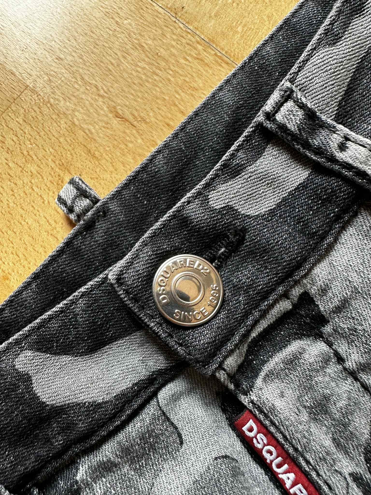 Dsquared2 dsquared2 cargo pants ultra baggy rare Size 28" / US 6 / IT 42 - 6 Thumbnail
