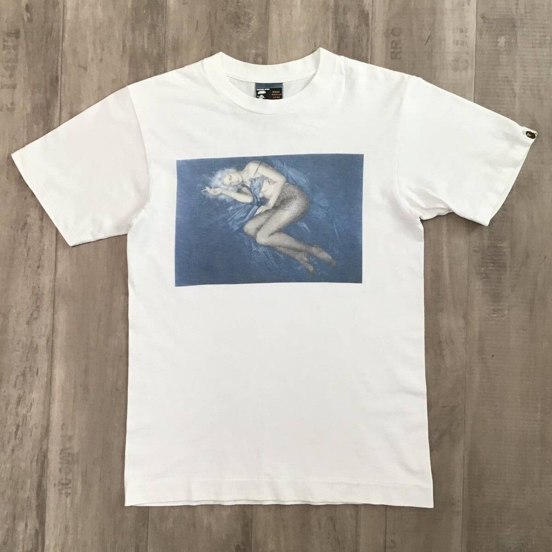 Bape 2002 HAJIME SORAYAMA × BAPE Gallery Exhibition T-shirt NIGO Size US S / EU 44-46 / 1 - 1 Thumbnail