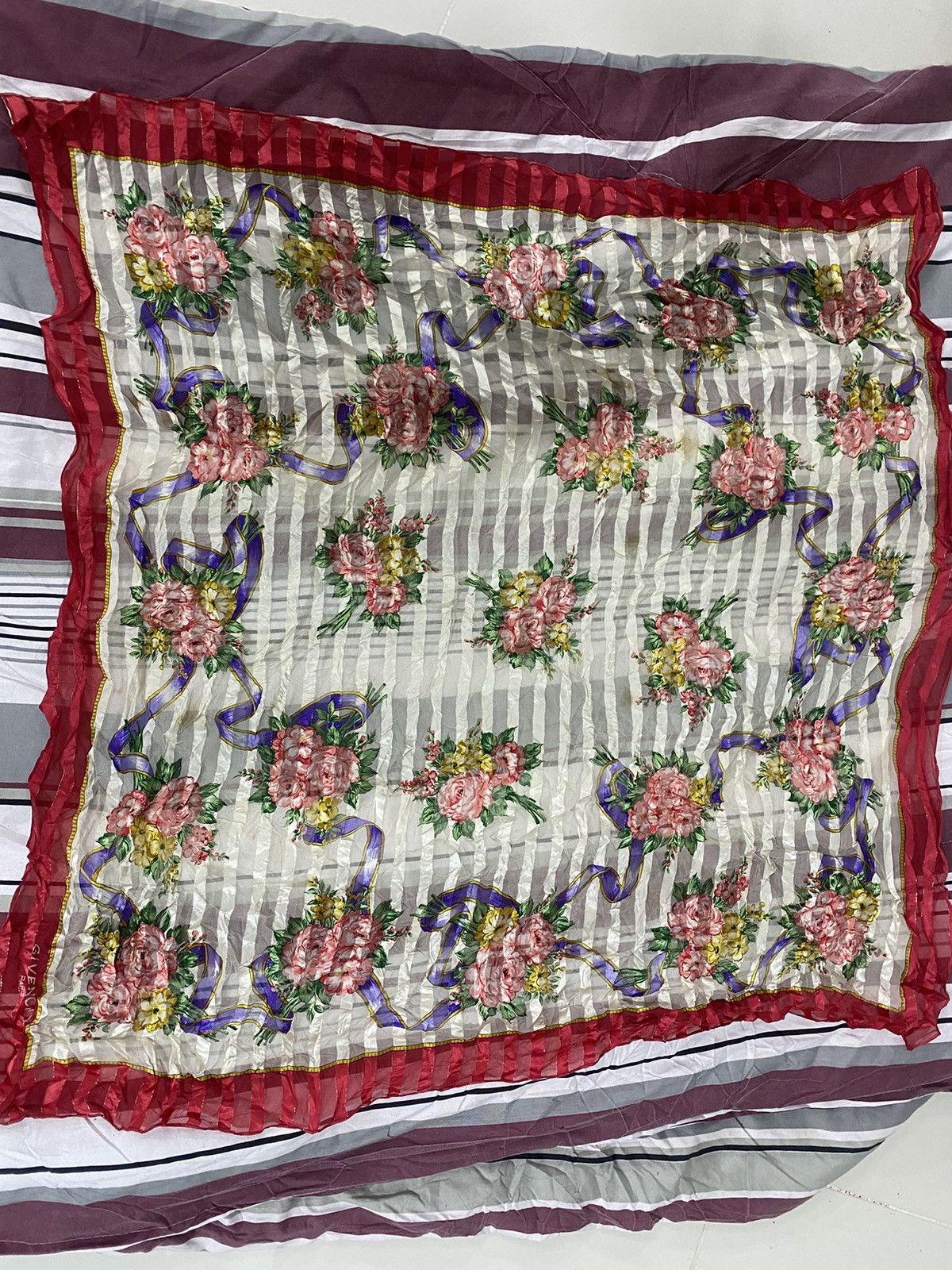 Givenchy VINTAGE GIVENCHY BY MOONBAT SCARVES Size ONE SIZE - 10 Thumbnail