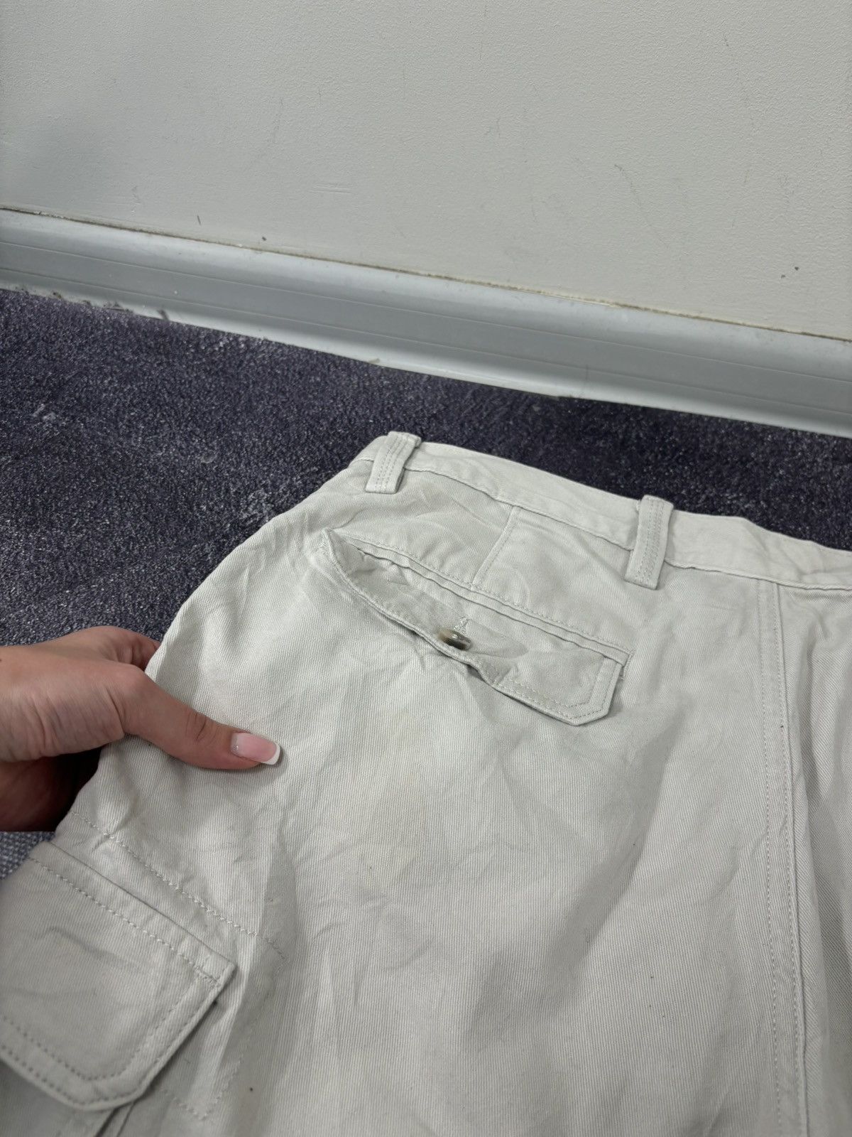 Dockers Vintage Dockers 2000s Y2K Beige Hype Utility Cargo Shorts Size US 36 / EU 52 - 16 Thumbnail