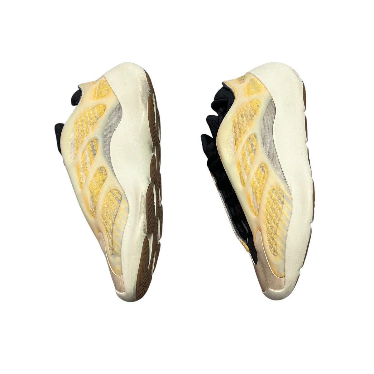 Adidas adidas Originals by KANYE WEST YEEZY 700 V3 Size US 12 / EU 45 - 3 Thumbnail