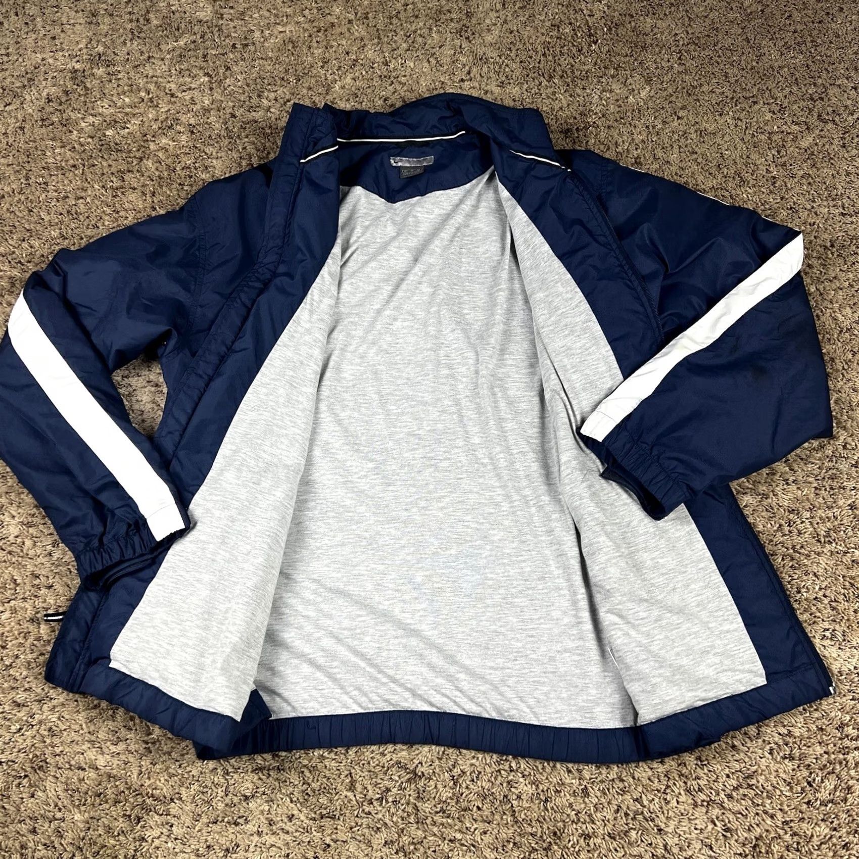 Nike VINTAGE Nike Zip Up Windbreaker Jacket Blue XL White Embroidered Swoosh Logo Mens Jacket Size US XL / EU 56 / 4 - 4 Thumbnail