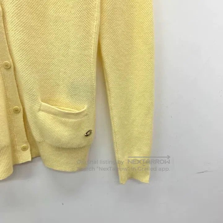 Loro Piana Loro Piana Yellow cashmere V-neck single-breasted long-sle Size XS / US 0-2 / IT 36-38 - 4 Thumbnail