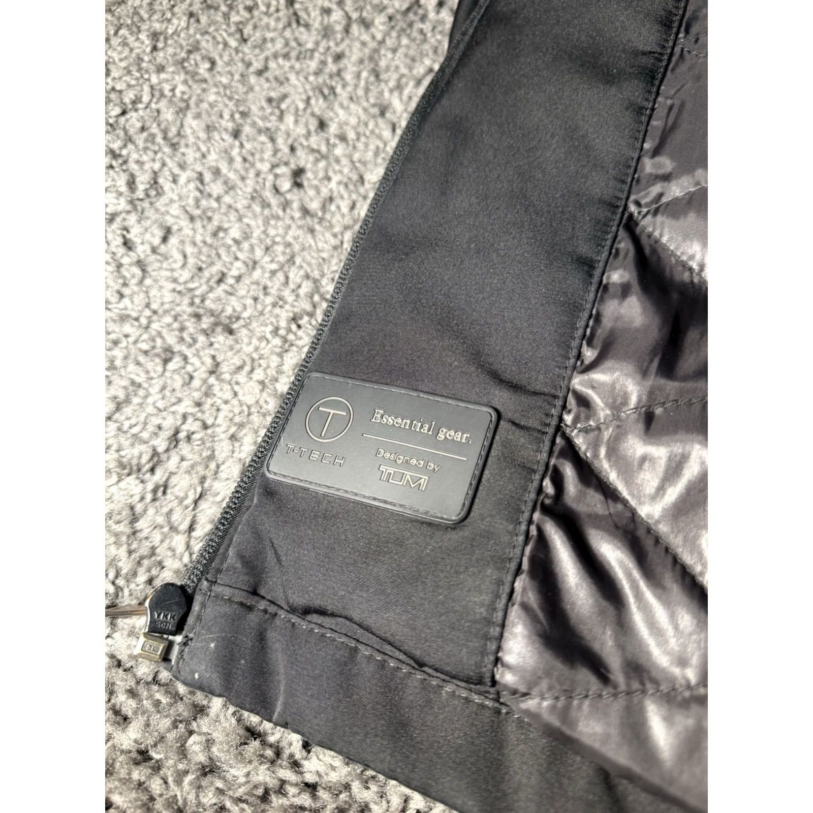 Tumi Tumi T-Tech Essentials Gear Full Zip Insulated Jacket Men Quilt Lined XL Size US XL / EU 56 / 4 - 7 Thumbnail