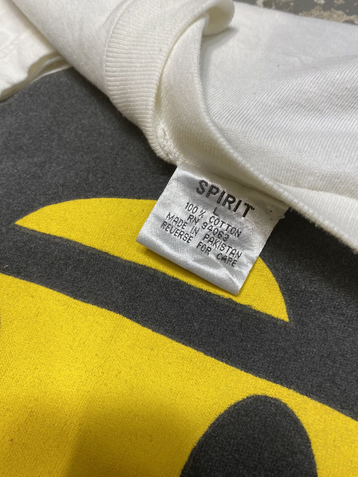Japanese Brand × Vintage Vintage Smiley Face Hat Funny Tongue 90s New Tshirt Size US L / EU 52-54 / 3 - 4 Thumbnail