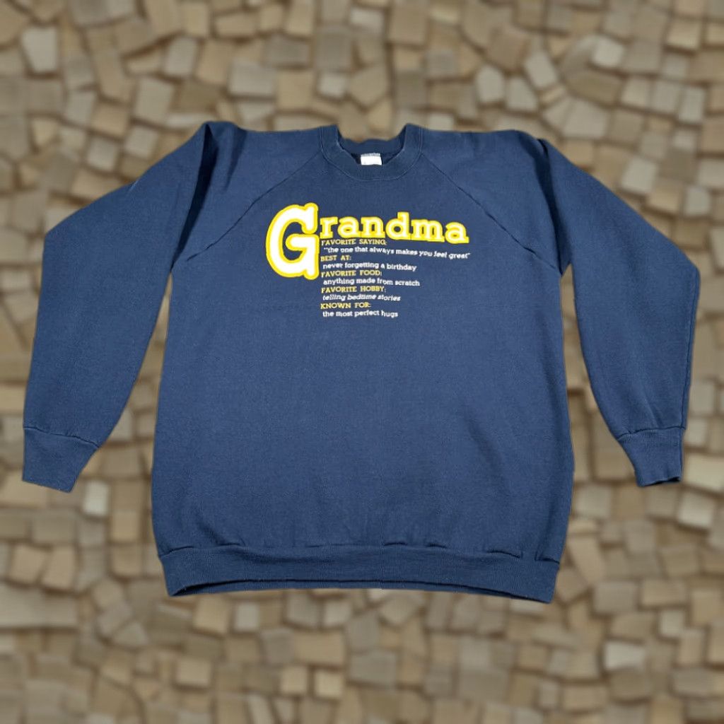 Fruit Of The Loom VINTAGE Grandma Sweater Nike Shirt Adult XL Blue Quote Raglan Crew Neck USA Made 90s Size US L / EU 52-54 / 3 - 1 Thumbnail