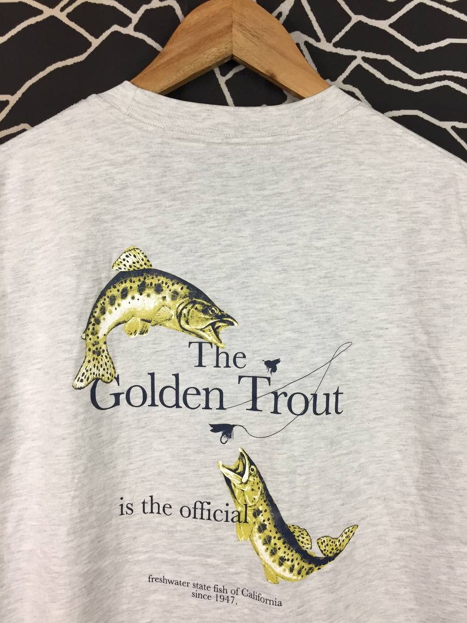 GU Nowartt X GU Art Collection The Golden Trout Graphic Tee Size US S / EU 44-46 / 1 - 3 Thumbnail