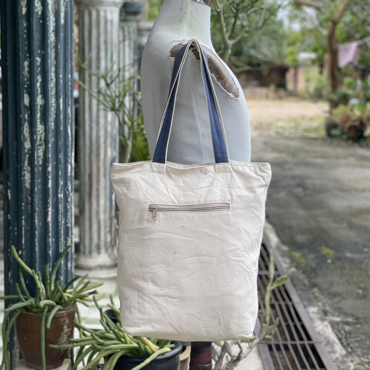 Designer × Japanese Brand Matsuneko Cat Printed Cotton Tote Bag Size ONE SIZE - 4 Thumbnail