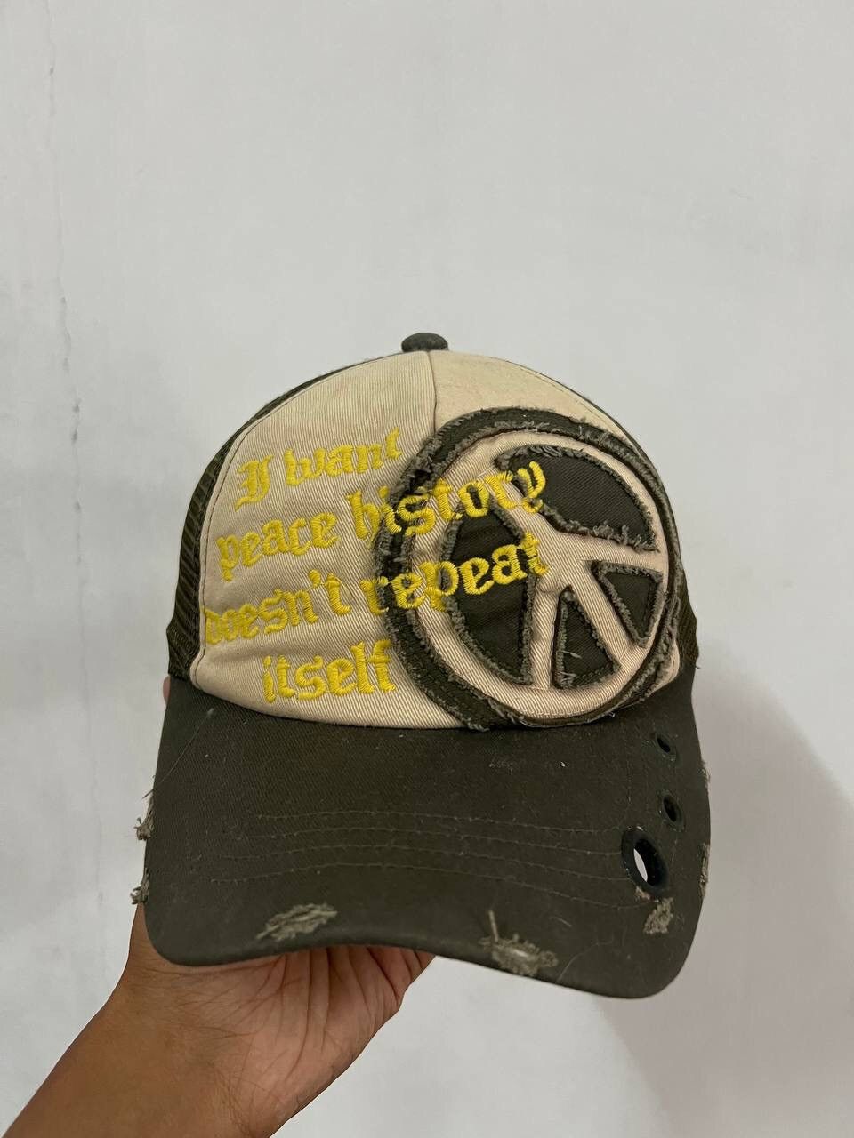 Japanese Brand Peace Distressed Style Trucker Hat Size ONE SIZE - 6 Thumbnail