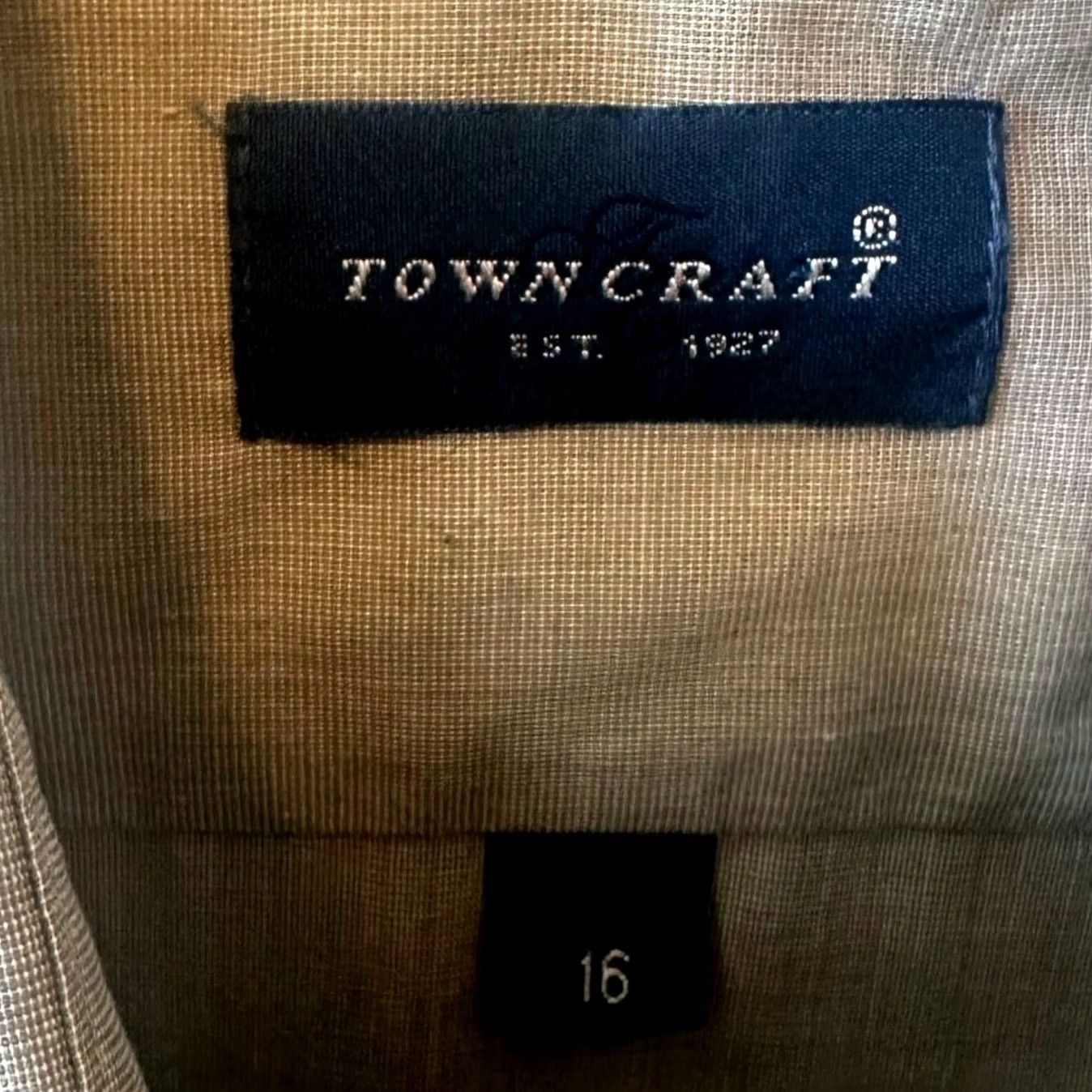 Vintage Towncraft Mens Gray Short Sleeve Button Up Shirt Classic Fit Size Large 16 Size US L / EU 52-54 / 3 - 7 Thumbnail