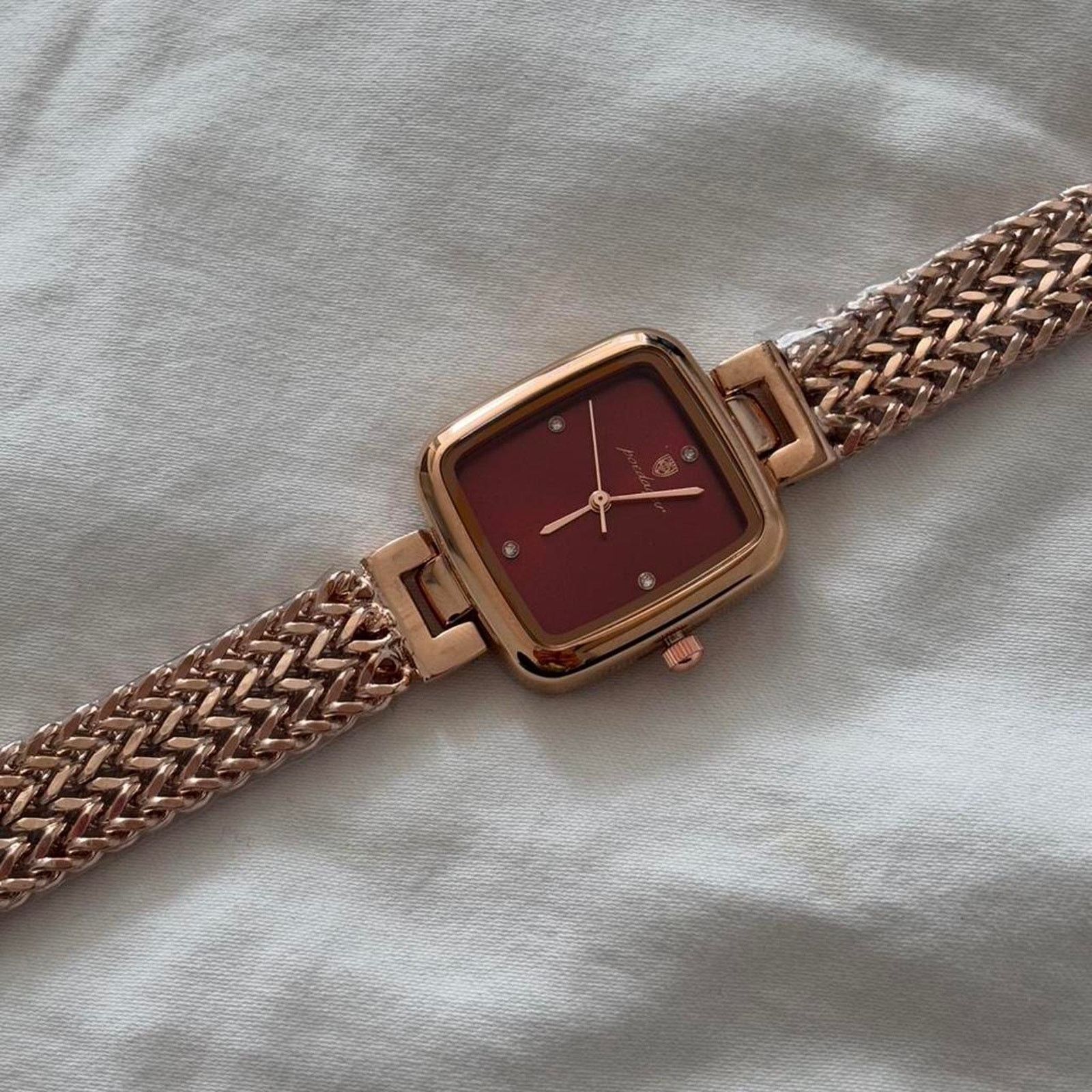 Other Gold Square Watch Red Dial Luxury Mesh Band Waterproof Size ONE SIZE - 1 Thumbnail