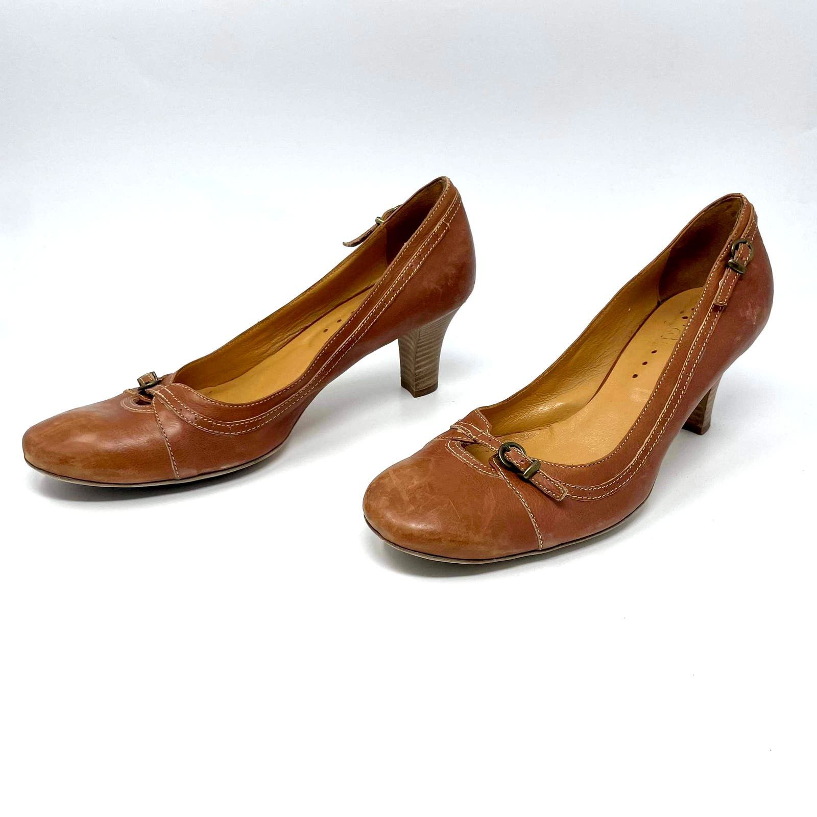 image of 00S Alberto Fermani Vintage Brown Leather Round Toe Pump Shoes, Women's (Size 10.5)