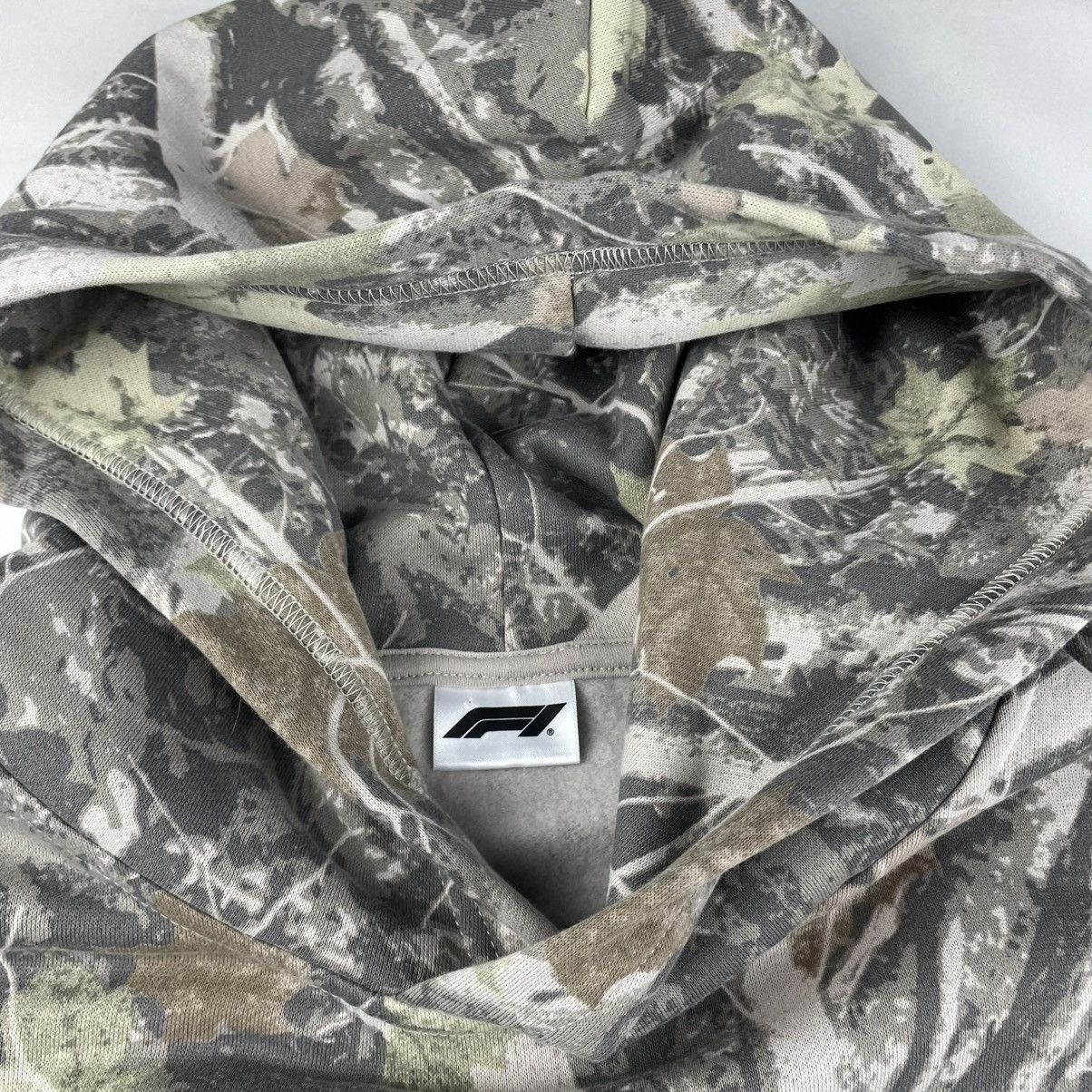 Formula 1 Formula 1 Hoodie Men Size XL Racing Sweater Camo Chenille Size US XL / EU 56 / 4 - 6 Thumbnail
