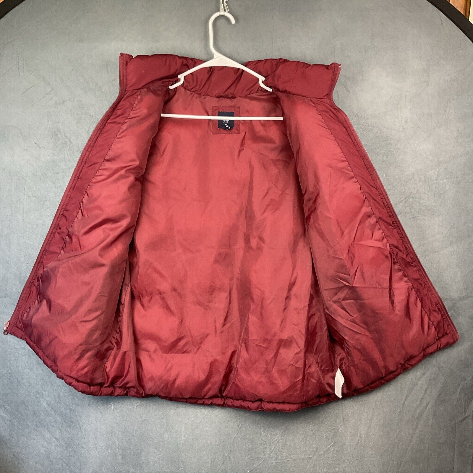 Gap Vintage Gap Puffer Vest Mens Large Burgandy Quilted Full Zip Size US L / EU 52-54 / 3 - 7 Thumbnail
