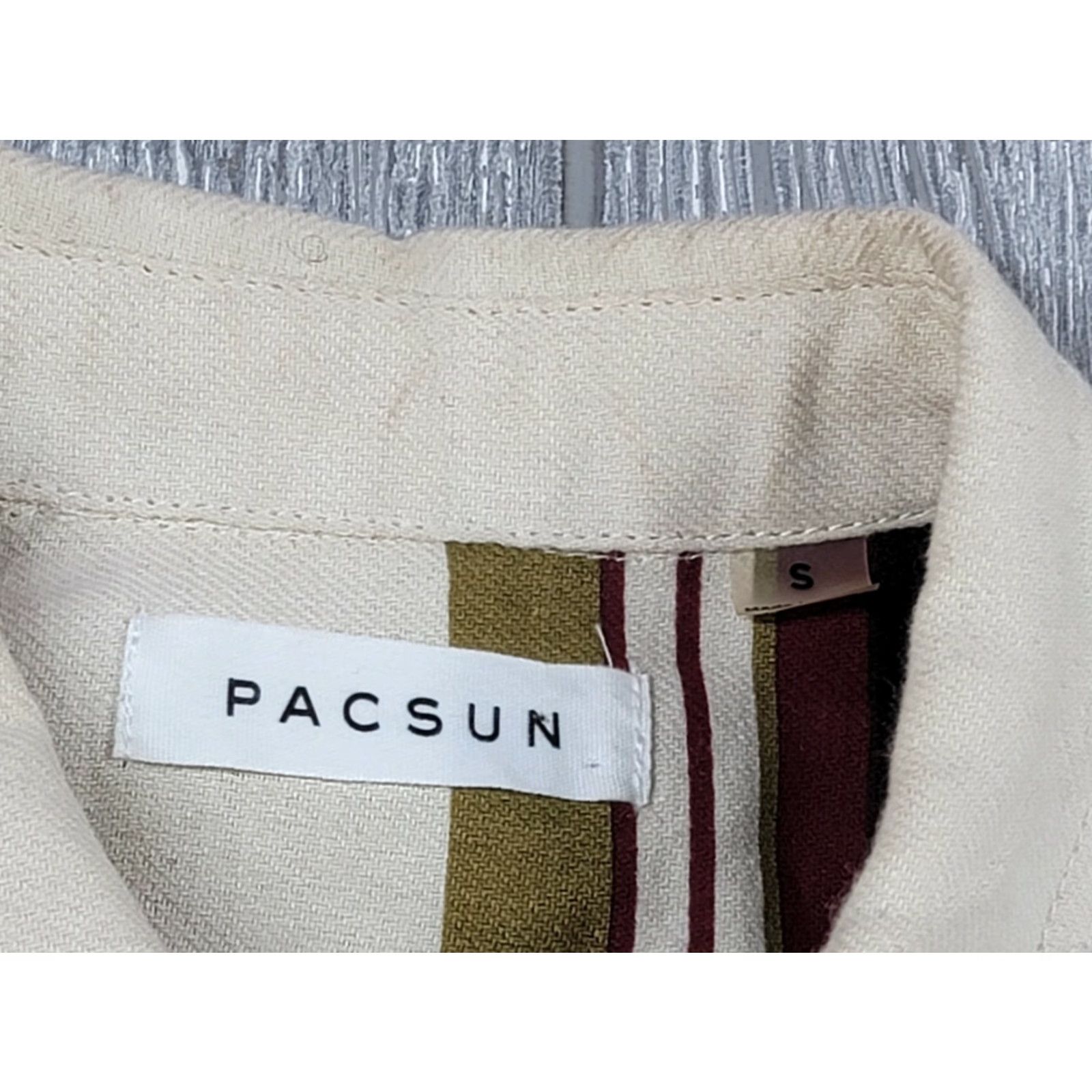 Pacsun Pacsun Mens Button Up Short Sleeve Striped Shirt Small Beige Red Regular Cotton Shirt Mens Size US S / EU 44-46 / 1 - 4 Thumbnail