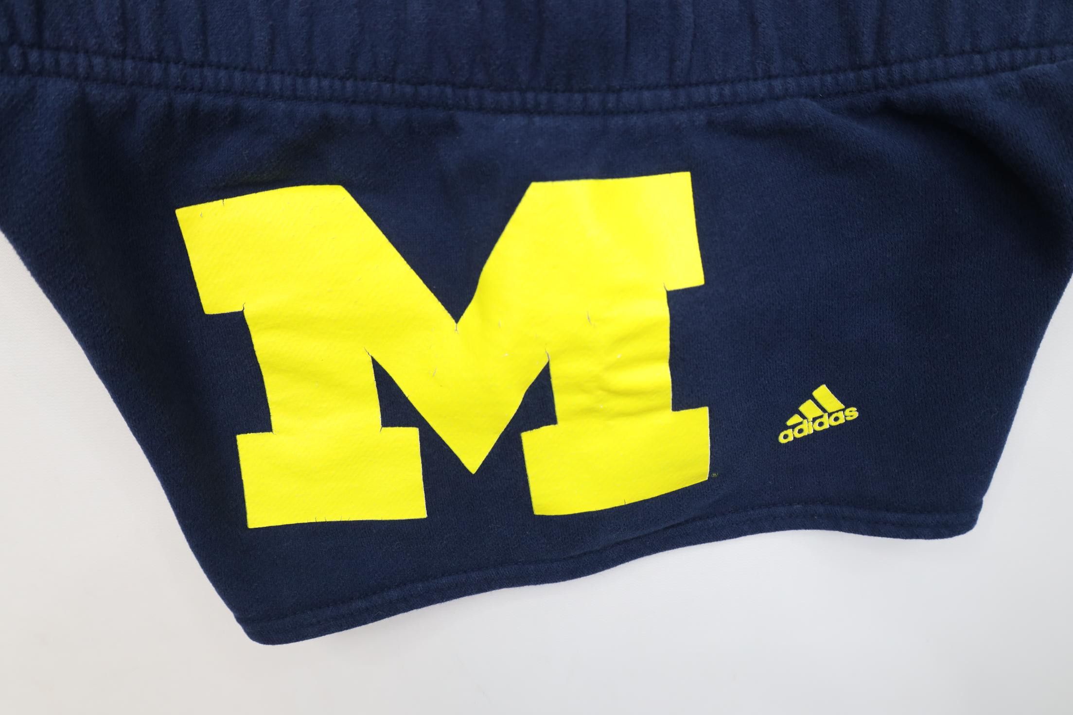 Adidas Y2K Adidas Block M University of Michigan Sweatpants Shorts Size 28" / US 6 / IT 42 - 5 Thumbnail