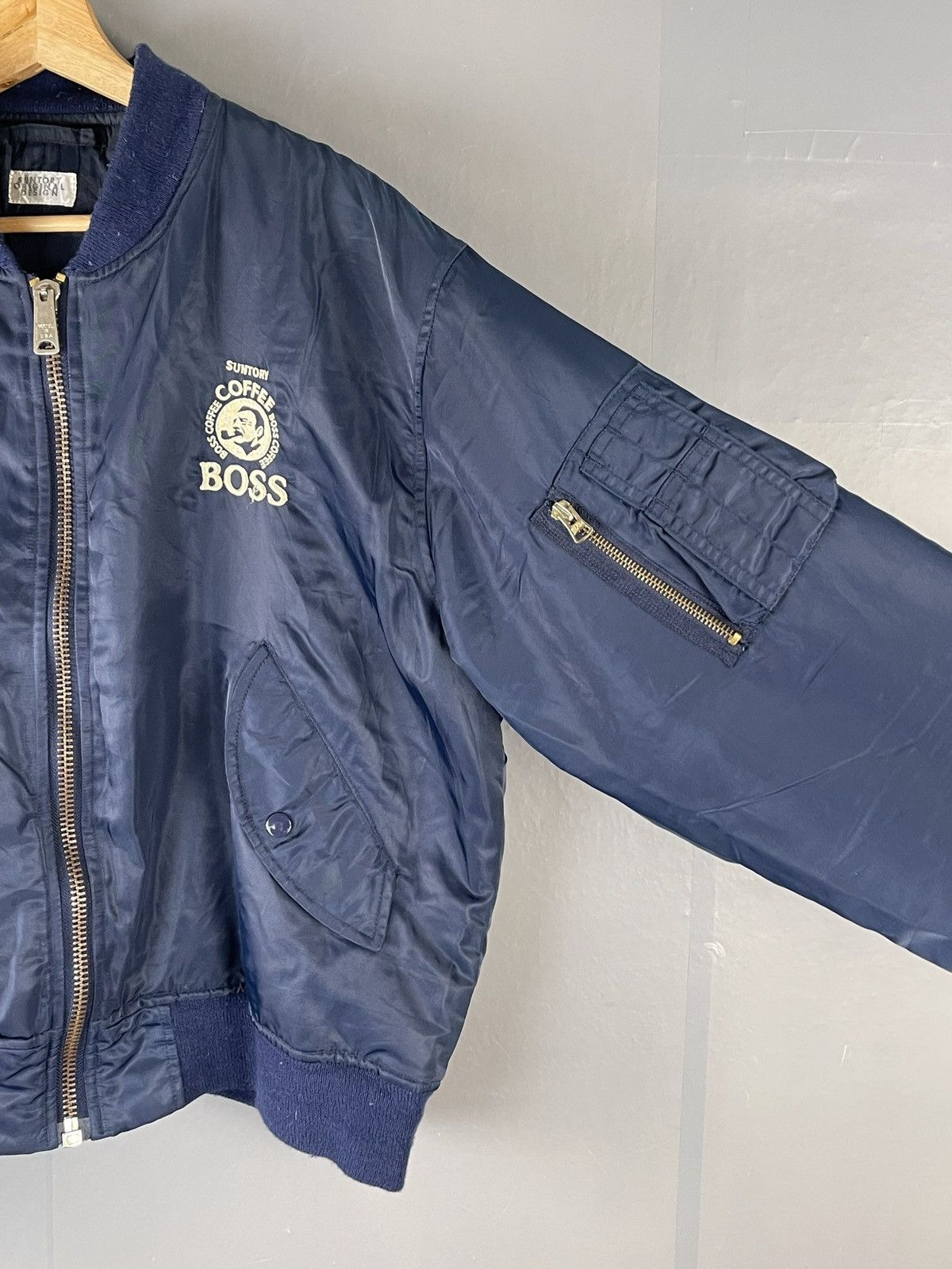 Japanese Brand × Vintage Vintage Suntory Boss Coffe Big Logo Embroidery Bomber Jacker Size US M / EU 48-50 / 2 - 7 Thumbnail