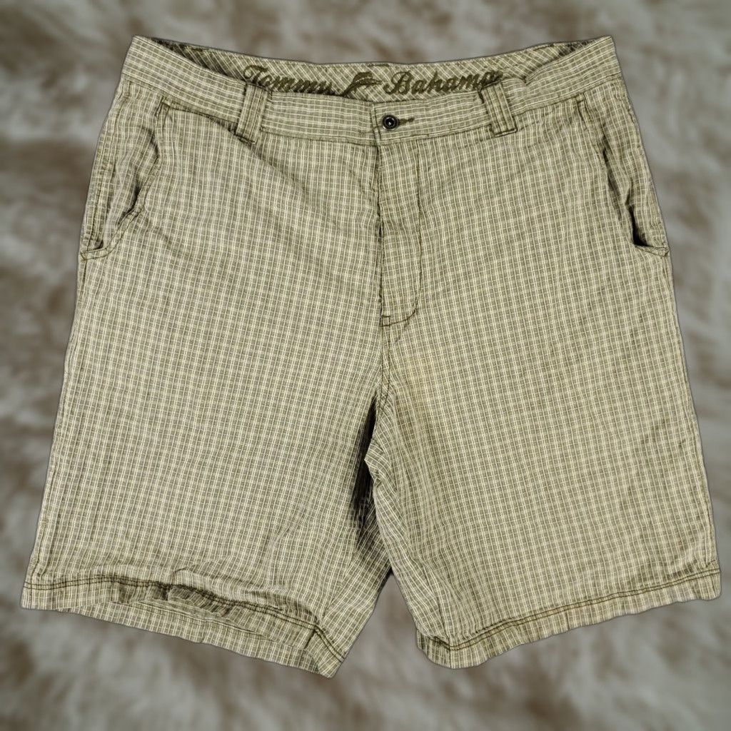 Tommy Bahama VINTAGE Tommy Bahama Shorts Men Size 34 Beige Plaid Silk Blend Flat Front Casual Chino Size US 34 / EU 50 - 1 Thumbnail
