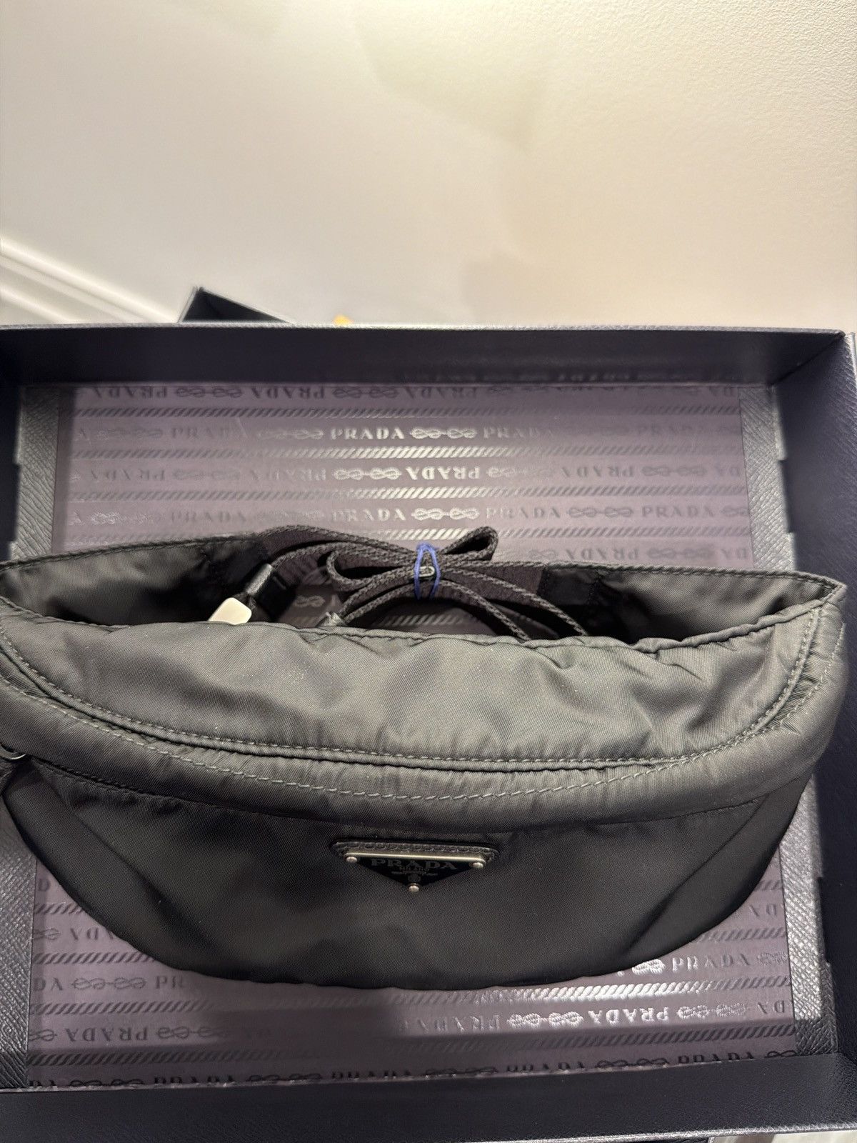 Prada Prada Re-Edition Black Re-Nylon- Excellent Condition Size ONE SIZE - 6 Thumbnail