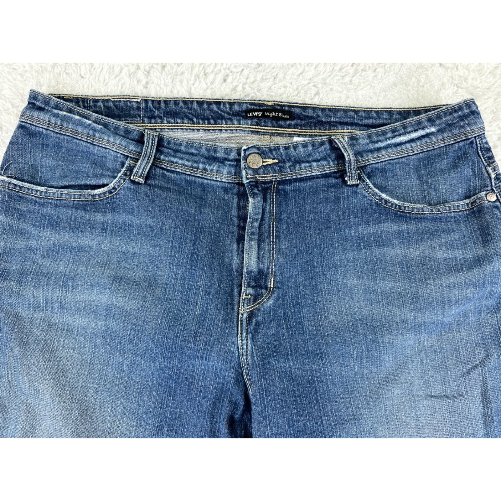Levi's Levi's Women's Jeans Bootcut 18 High Rise Blue Denim Cotton 35x31 Fall Winter Summer Spring Size 40" / US 18 - 4 Thumbnail
